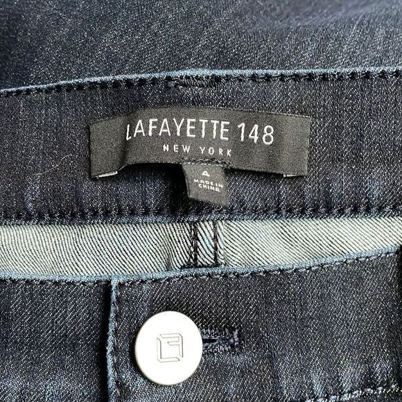 Lafayette 148 New York Mid Rise Flared Blue Jeans, size 4 - Picture 7 of 8